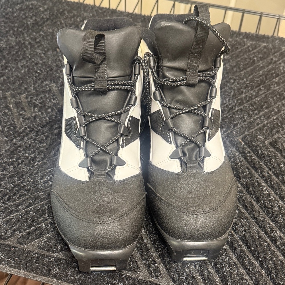 Atomic Cross Country Ski Boots